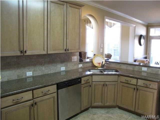 9124 HOUNDSBAY Drive, Montgomery, AL 36117