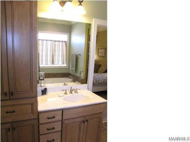 9124 HOUNDSBAY Drive, Montgomery, AL 36117