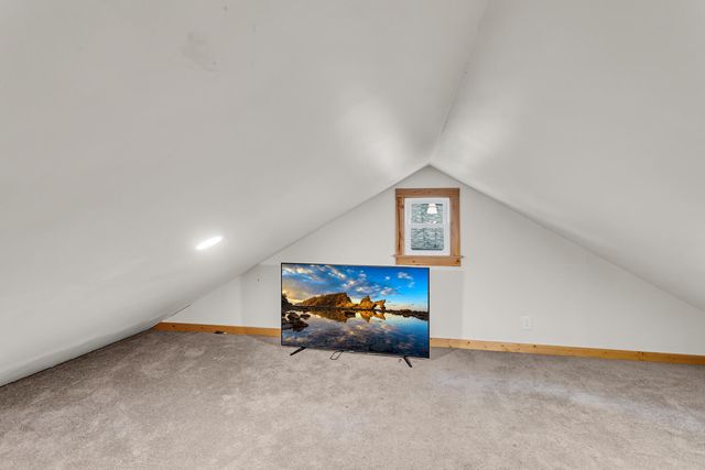 1193 Lakeview Drive, Brooklyn, MI 49230