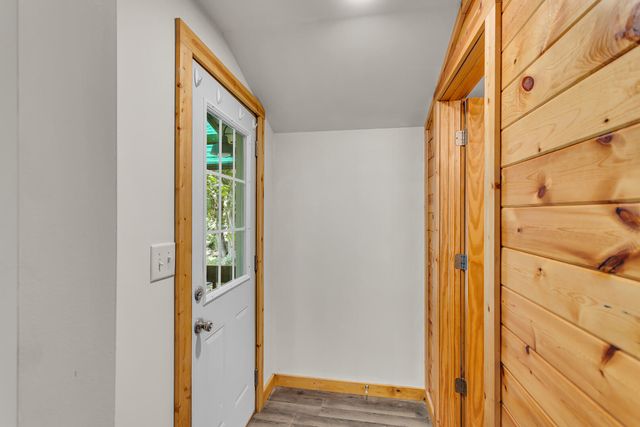 1193 Lakeview Drive, Brooklyn, MI 49230