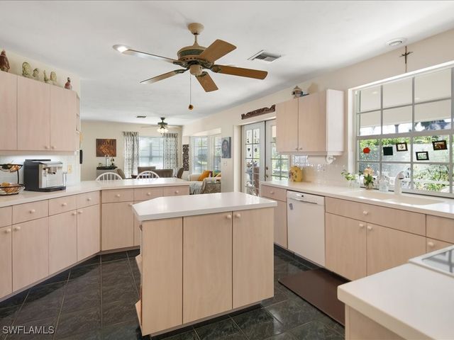 20591 Groveline CT, Estero, FL 33928