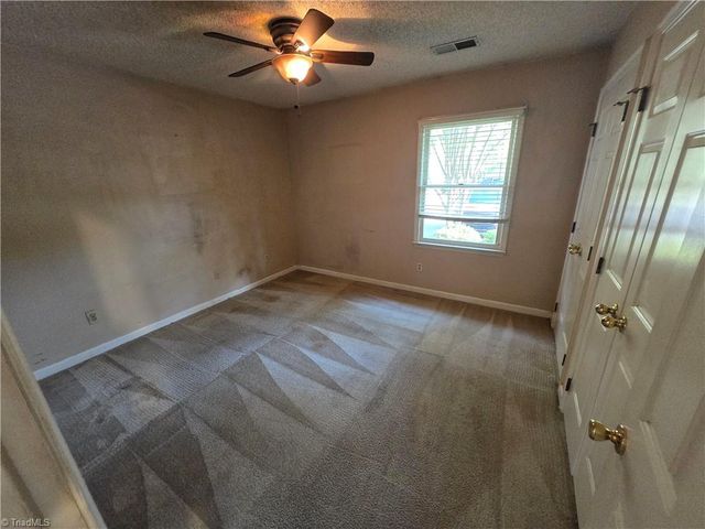 15 Collwood Court, Greensboro, NC 27409