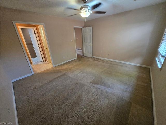 15 Collwood Court, Greensboro, NC 27409