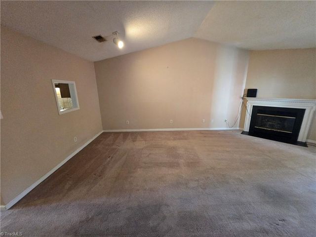 15 Collwood Court, Greensboro, NC 27409