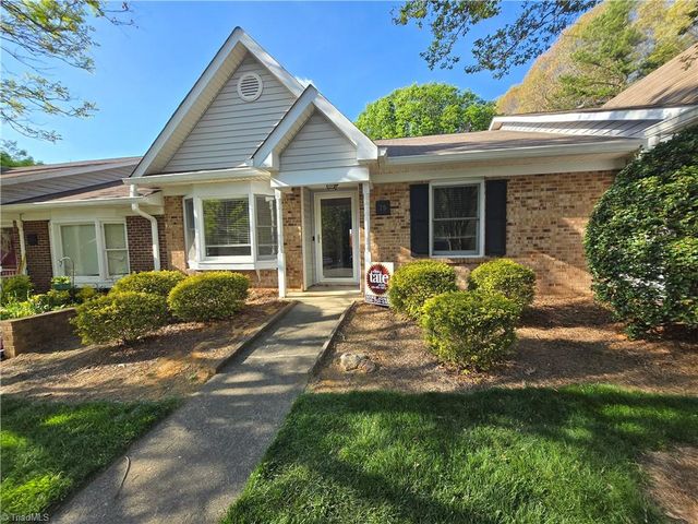 15 Collwood Court, Greensboro, NC 27409