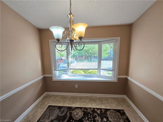 15 Collwood Court, Greensboro, NC 27409