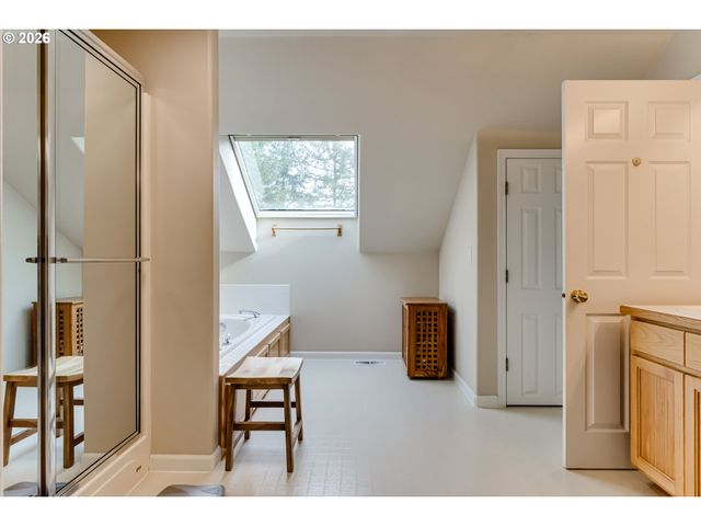 3593 LAWRENCE St, Eugene, OR 97405