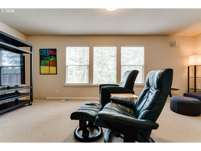 3593 LAWRENCE St, Eugene, OR 97405