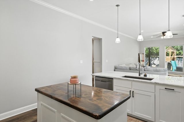 114 Byrom Court, Whitesboro, TX 76273