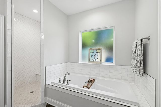 114 Byrom Court, Whitesboro, TX 76273