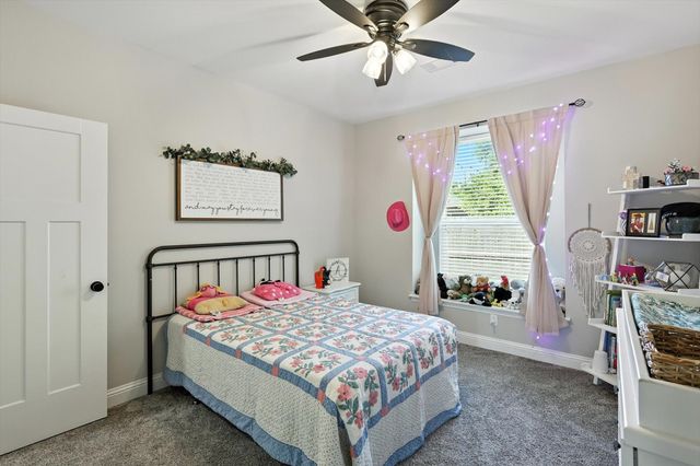 114 Byrom Court, Whitesboro, TX 76273