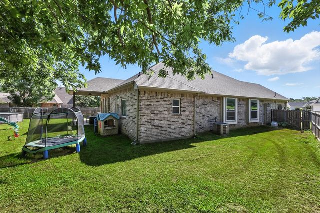 114 Byrom Court, Whitesboro, TX 76273