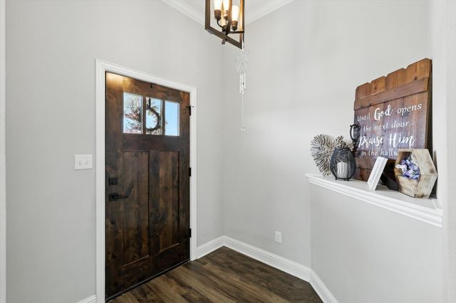 114 Byrom Court, Whitesboro, TX 76273