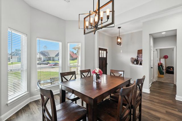 114 Byrom Court, Whitesboro, TX 76273