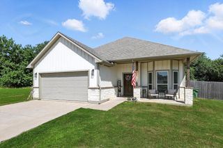 114 Byrom Court, Whitesboro, TX 76273