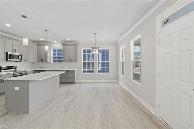 220 W 27th ST, Norfolk, VA 23517