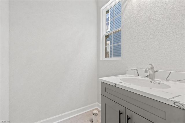 220 W 27th ST, Norfolk, VA 23517