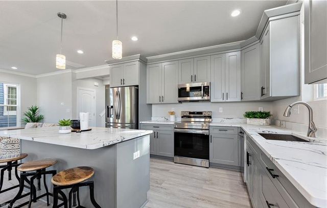 220 W 27th ST, Norfolk, VA 23517