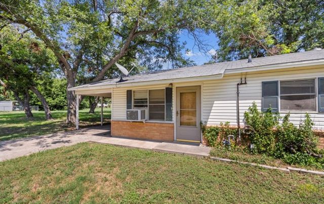 17 Ellis Avenue, Troy, TX 76579