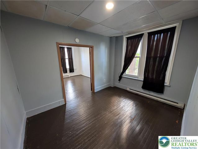 729 East 4th Street Apt 2, Bethlehem City, PA 18015