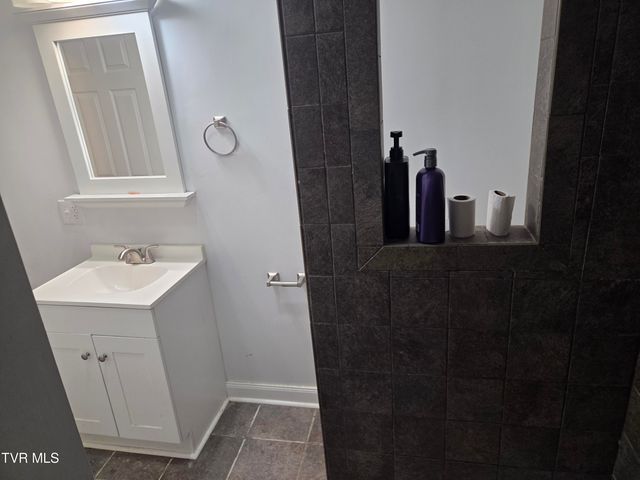 132 Geraldine Street, Gray, TN 37615