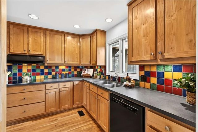 5209 Pine Bark Lane, Atlanta, GA 30338