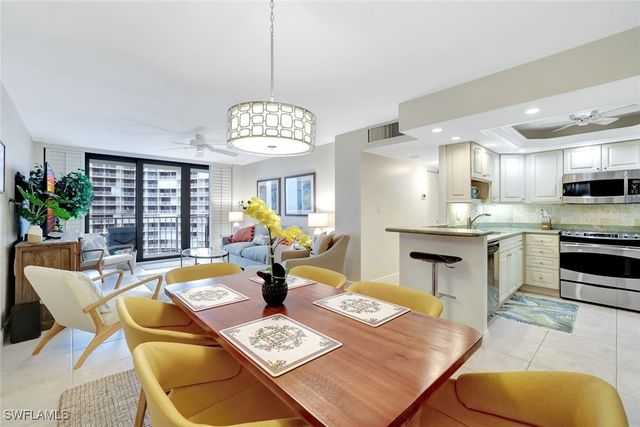 260 Seaview CT 1210, Marco Island, FL 34145