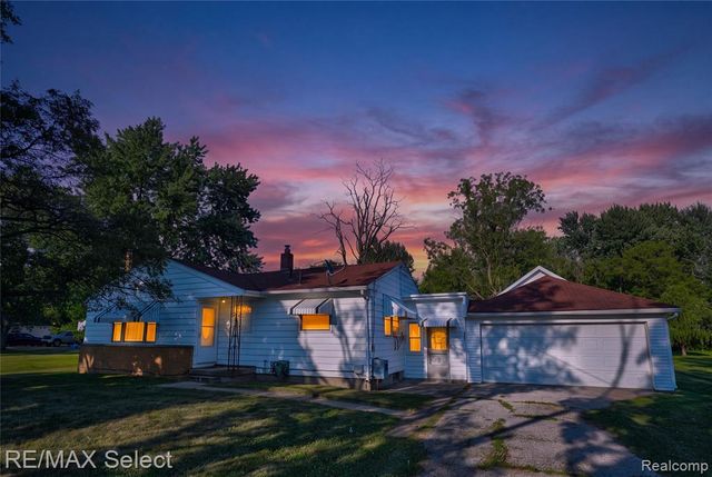 7449 Jennings Road, Swartz Creek, MI 48473