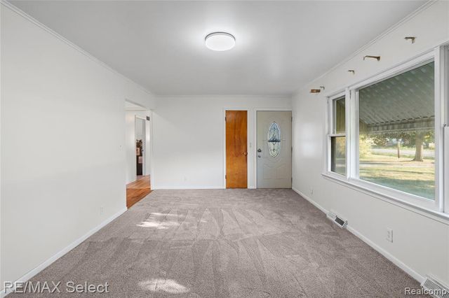 7449 Jennings Road, Swartz Creek, MI 48473
