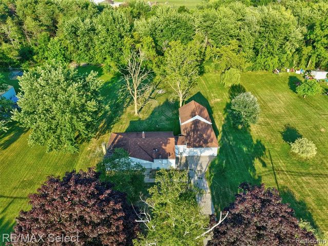 7449 Jennings Road, Swartz Creek, MI 48473