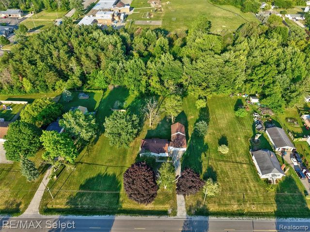 7449 Jennings Road, Swartz Creek, MI 48473