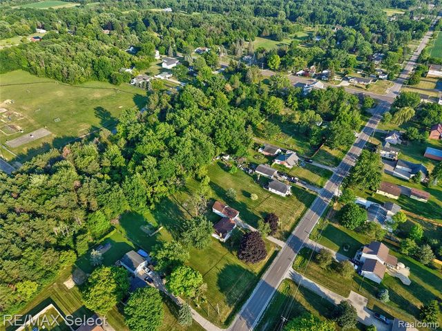 7449 Jennings Road, Swartz Creek, MI 48473