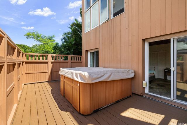 8 Prospect Street, Honolulu, HI 96813