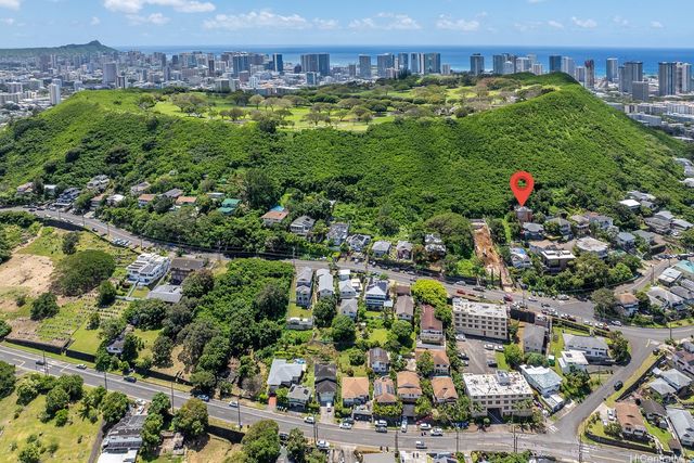 8 Prospect Street, Honolulu, HI 96813