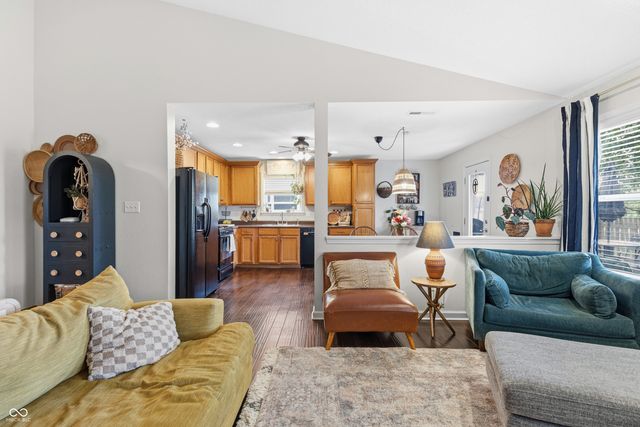 12615 Old Pond Road, Noblesville, IN 46060