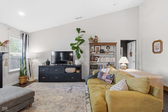 12615 Old Pond Road, Noblesville, IN 46060