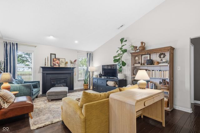 12615 Old Pond Road, Noblesville, IN 46060