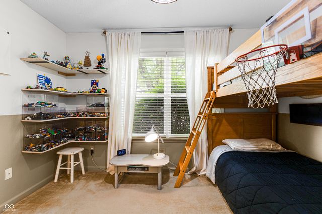 12615 Old Pond Road, Noblesville, IN 46060