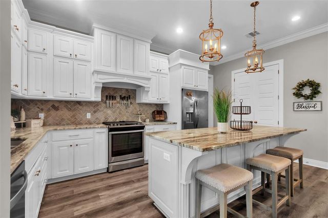 8123 Caden Lane, Iowa, LA 70647