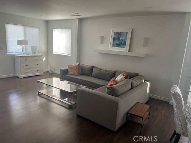 1625 Wellesley Avenue, West Los Angeles (los Angeles), CA 90025