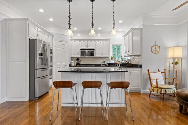 6504 Queensbury Lane, Hixson, TN 37343