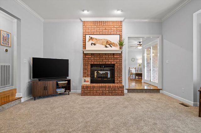 6504 Queensbury Lane, Hixson, TN 37343