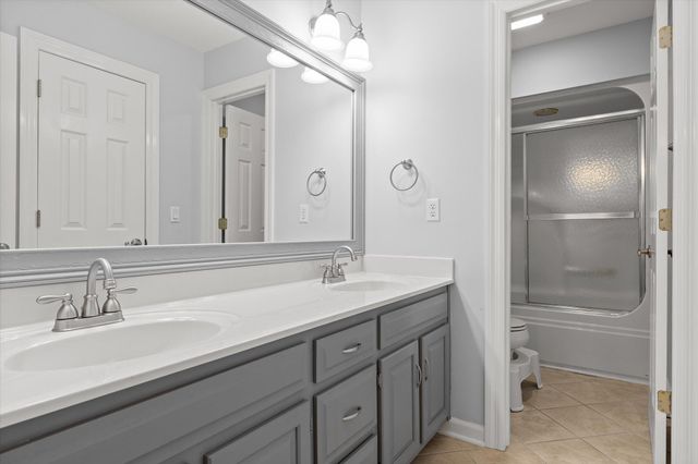 6504 Queensbury Lane, Hixson, TN 37343