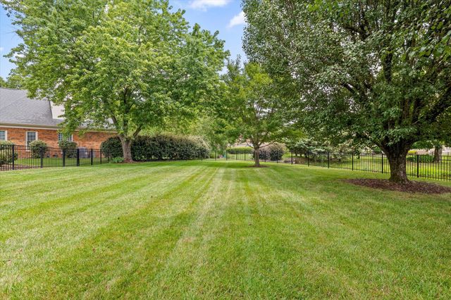 6504 Queensbury Lane, Hixson, TN 37343