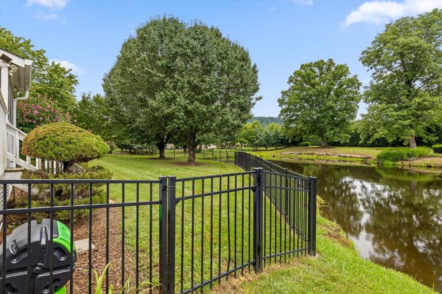 6504 Queensbury Lane, Hixson, TN 37343