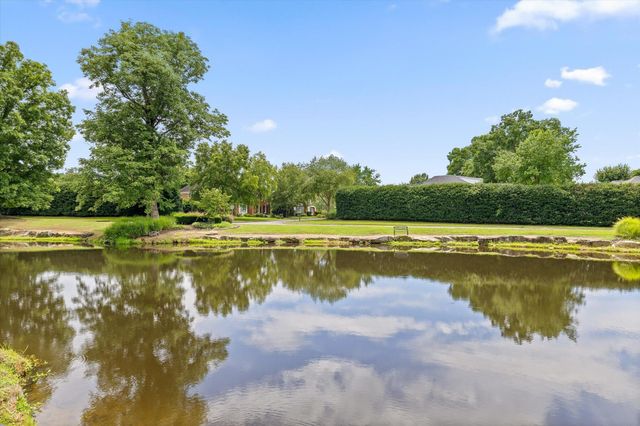 6504 Queensbury Lane, Hixson, TN 37343