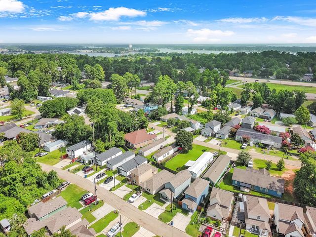 16693 E Forrestal, Montgomery, TX 77316