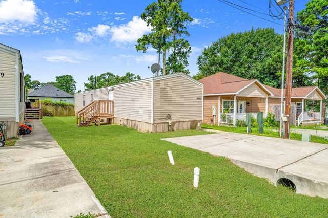 16693 E Forrestal, Montgomery, TX 77316