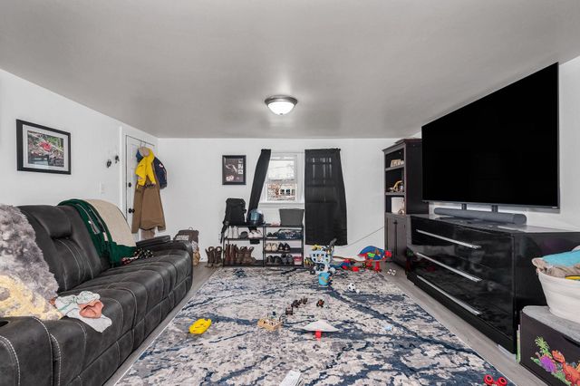 6 Dora Drive, Rochester, NH 03867