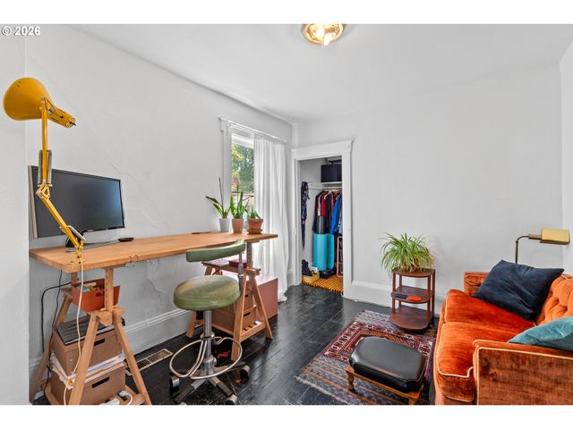 3815 Se 64TH Ave, Portland, OR 97206